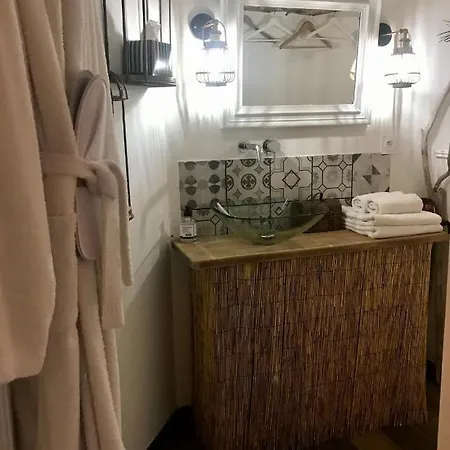 Bed & Breakfast O5sens Agde