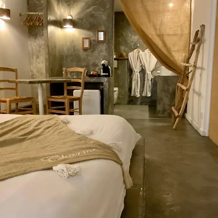 O5sens Bed & Breakfast Agde