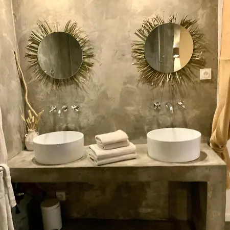 O5sens לינה וארוחת בוקר 3*