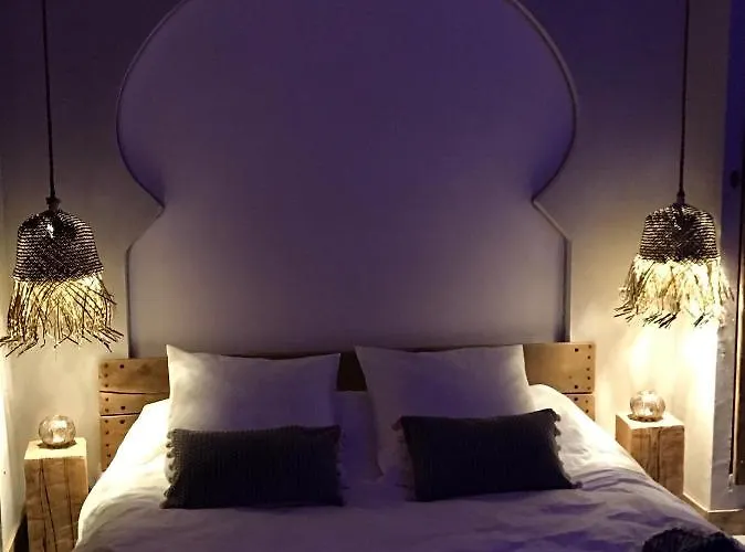 Bed and Breakfast O5sens Agde