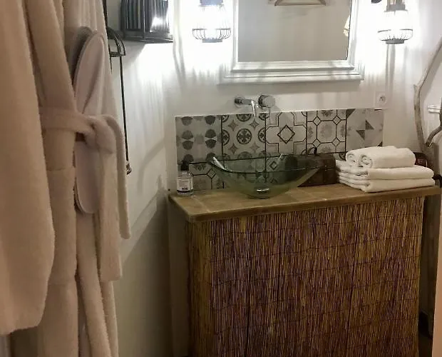 Bed and Breakfast O5sens Agde